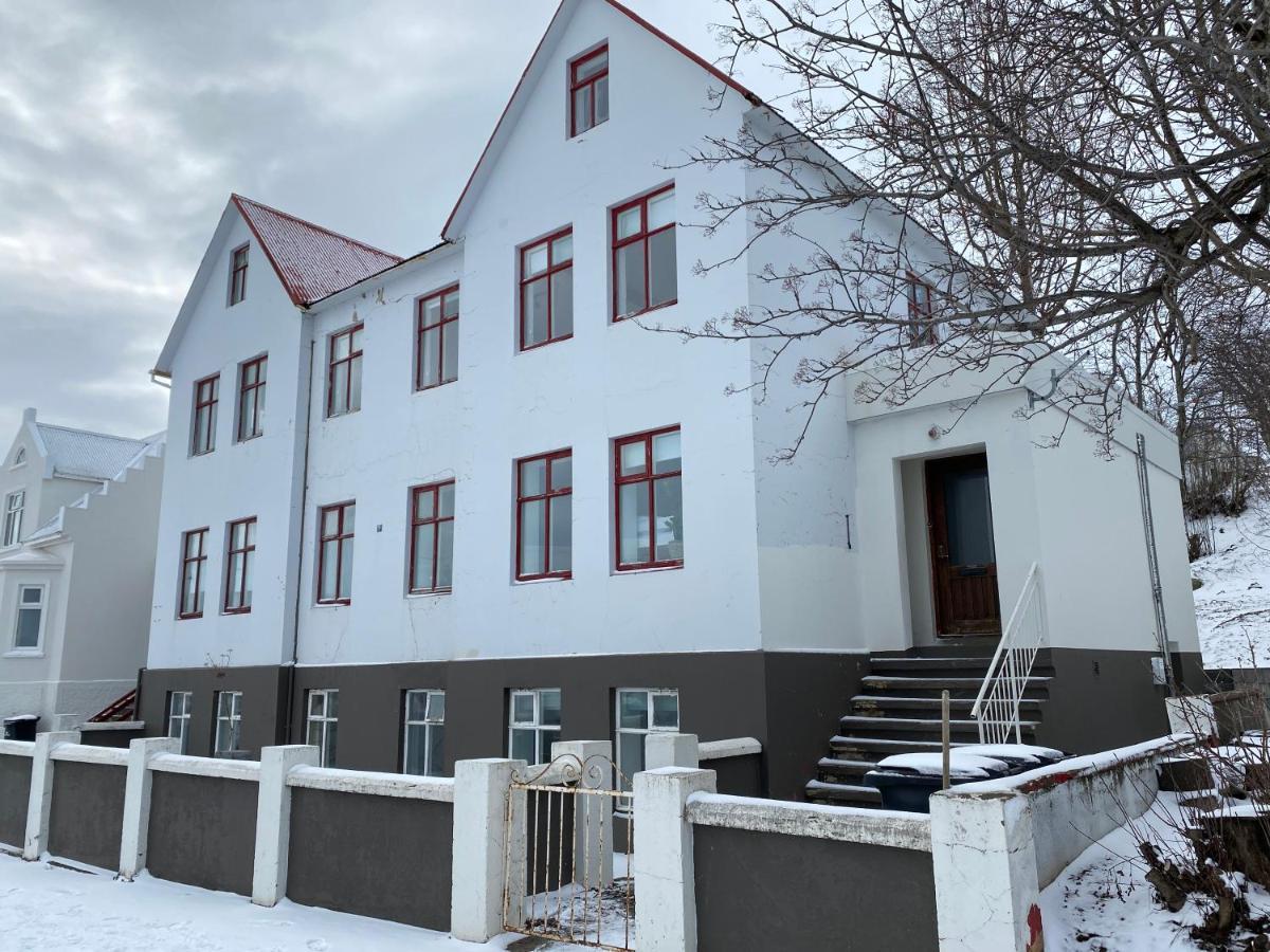 Day Dream Central Akureyri Two Bedroom Apartment Екстериор снимка